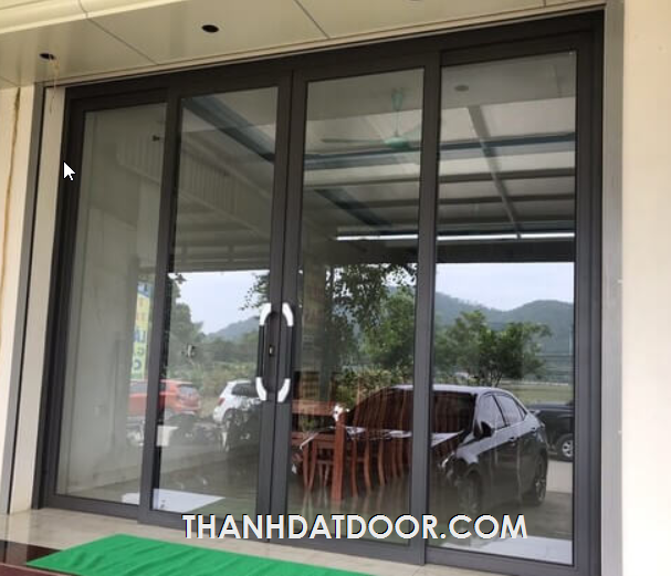cửa trượt quay màu xám xingfa