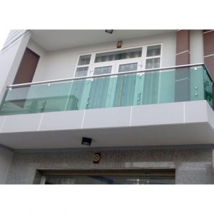 Lan can kính ban công