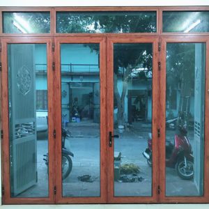 Cửa nhôm kính Xingfa 4 cánh màu vân gỗ