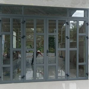 Cửa đi nhôm kính Xingfa 4 cánh chia đố trang trí